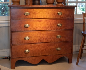 Country Federal Tiger Maple Chest Of Drawers Detail