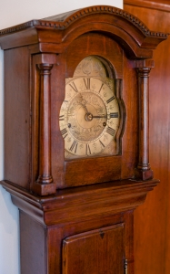 Continental Oak Dwarf Clock detail