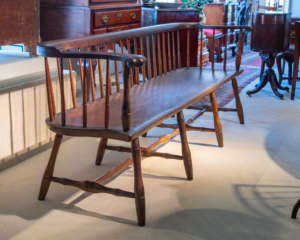 Windsor Low back Settee