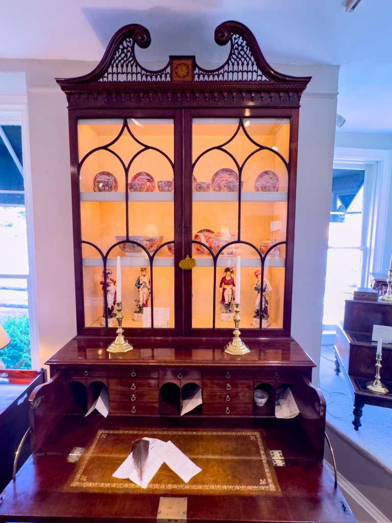 George III Mahogany Inlaid Secretary Bookcase - top